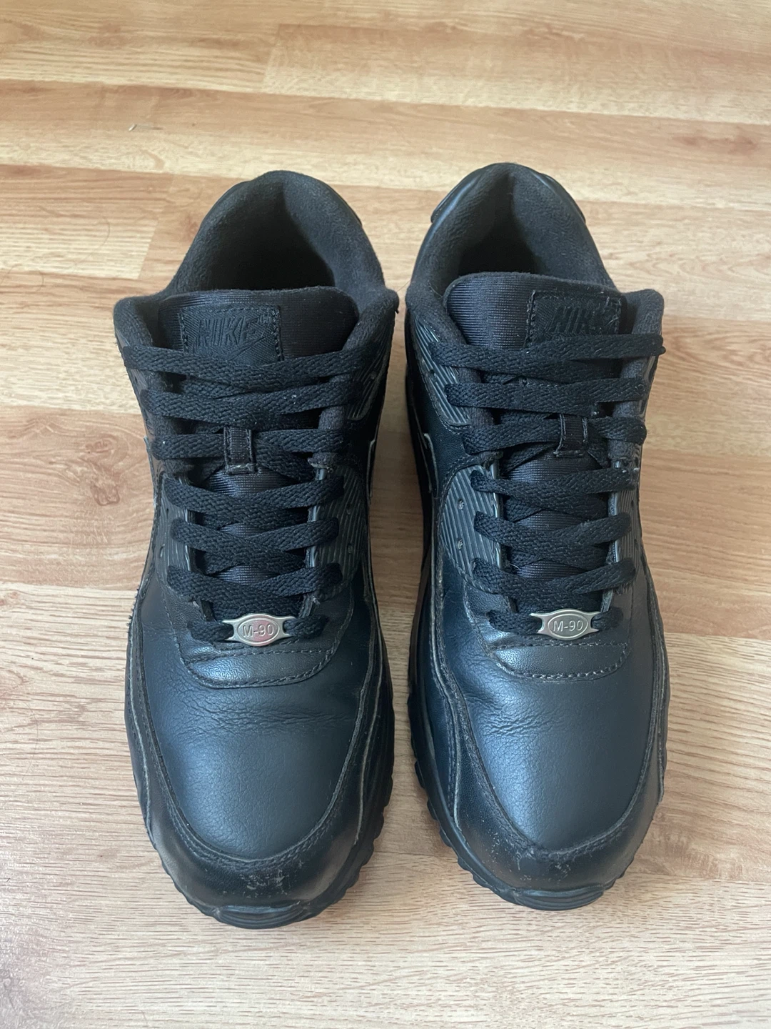 Size 10.5 men’s airmax 20$ - photo 2