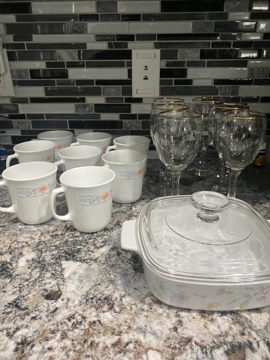 Assorted Vintage Glassware and CorningWare Set - photo 2