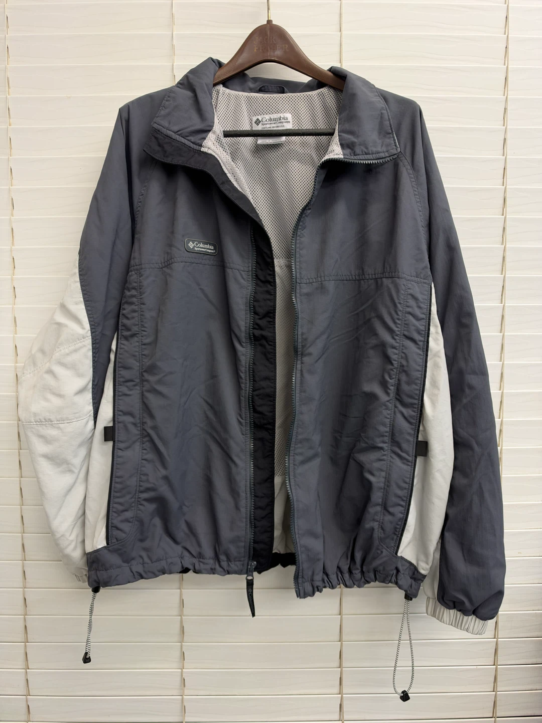 VTG Columbia Sportswear Stand Up Collar Windbreaker  Fits - L/XL - photo 3