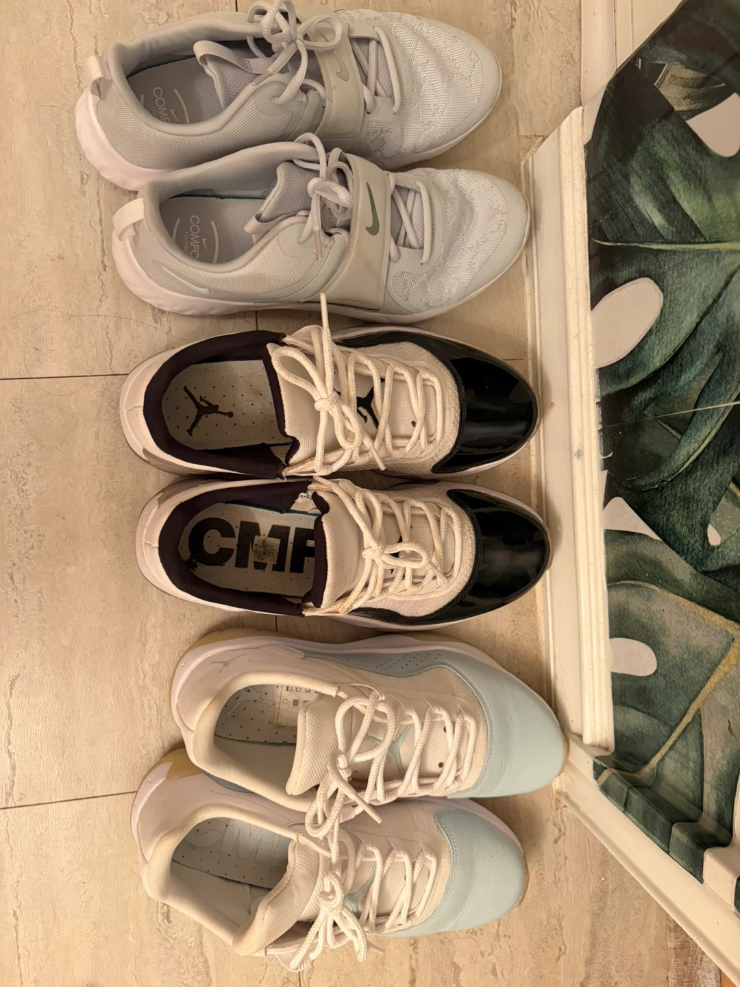 Women’s Nike shoes. Size 10. EUC - photo 2