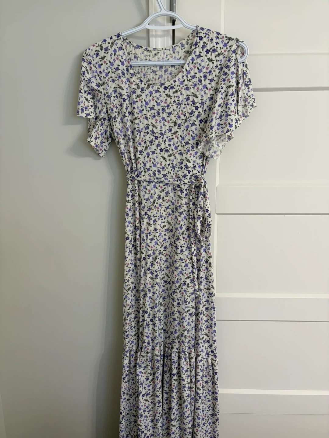 Selection of Floral and Patterned Dresses - photo 5