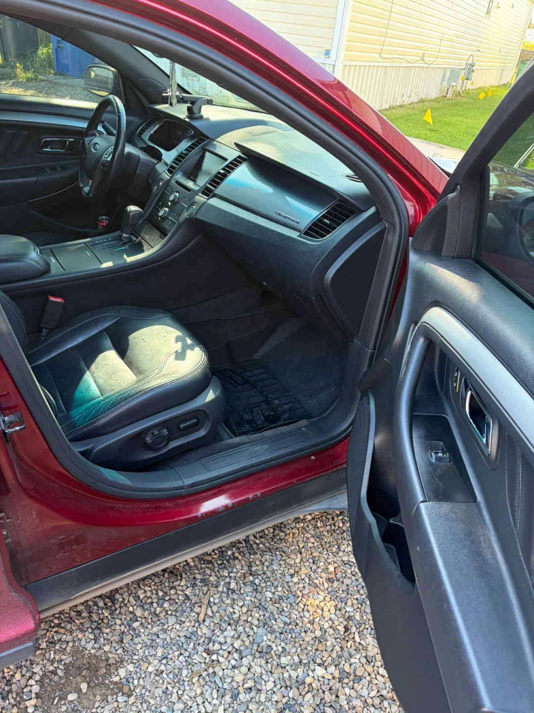 Ford Taurus SEL Sedan - photo 5
