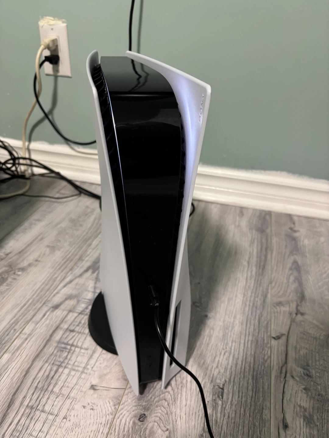PlayStation 5 - photo 2