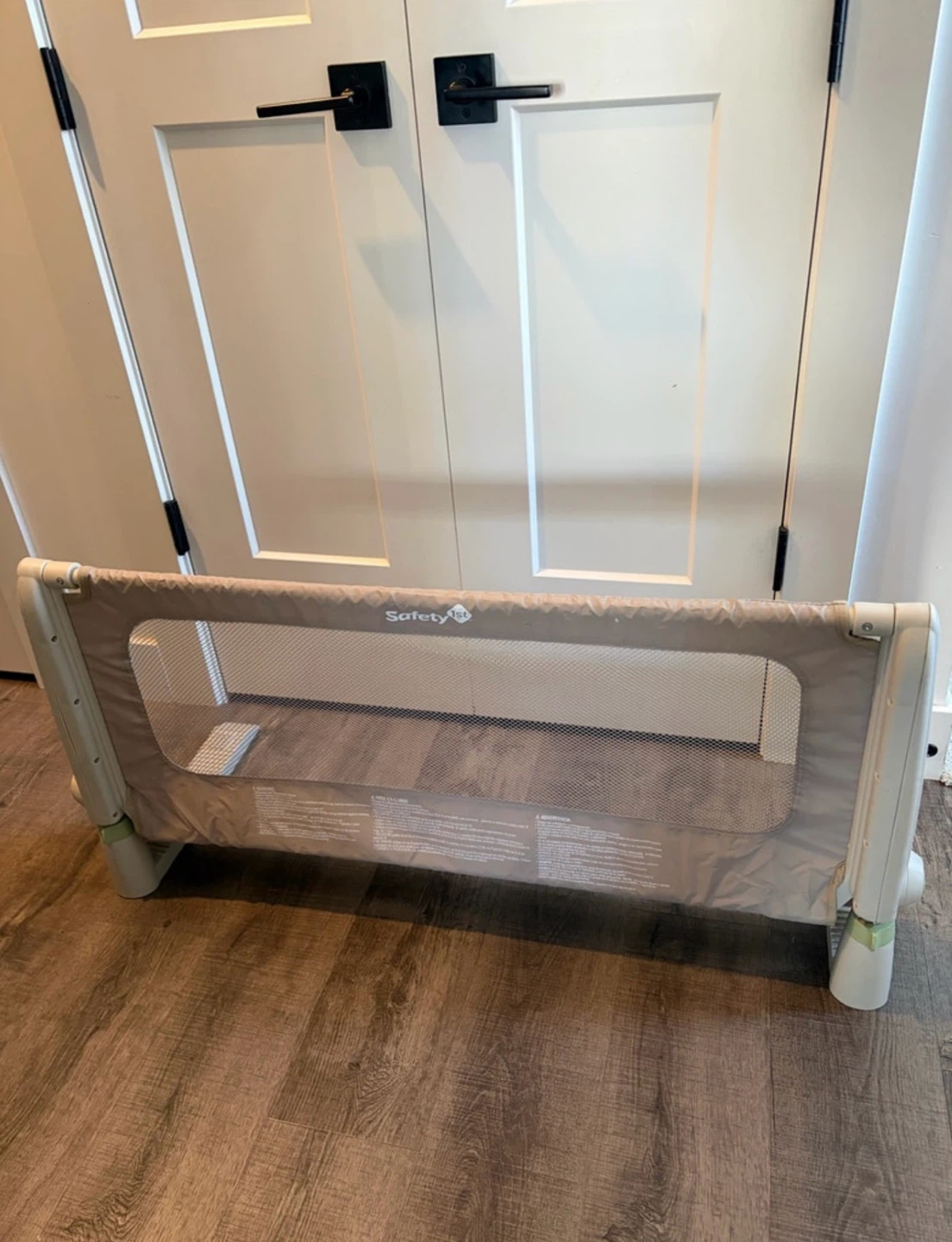 Safety first top bed rail.  NEW - photo 2