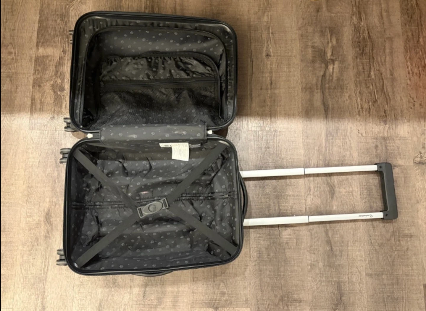 suitcase in good condition - photo 3
