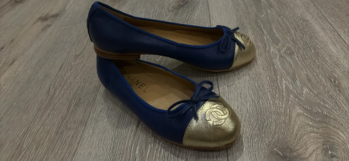 Chanel Ballet Flats Blue and Gold - photo 2