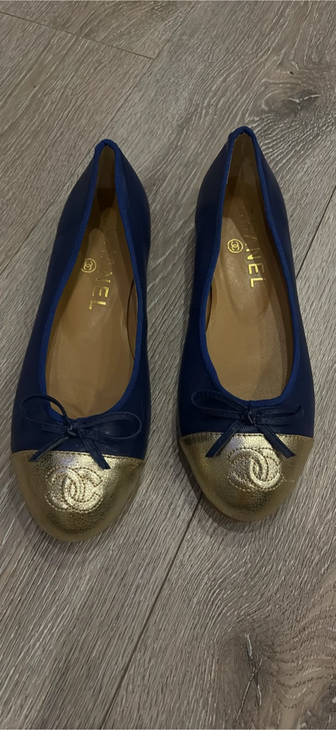 Chanel Ballet Flats Blue and Gold - photo 3