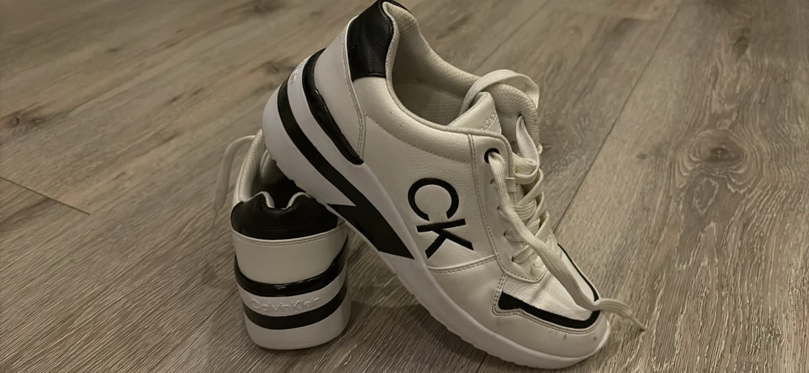 Calvin Klein White and Black Sneakers - photo 2