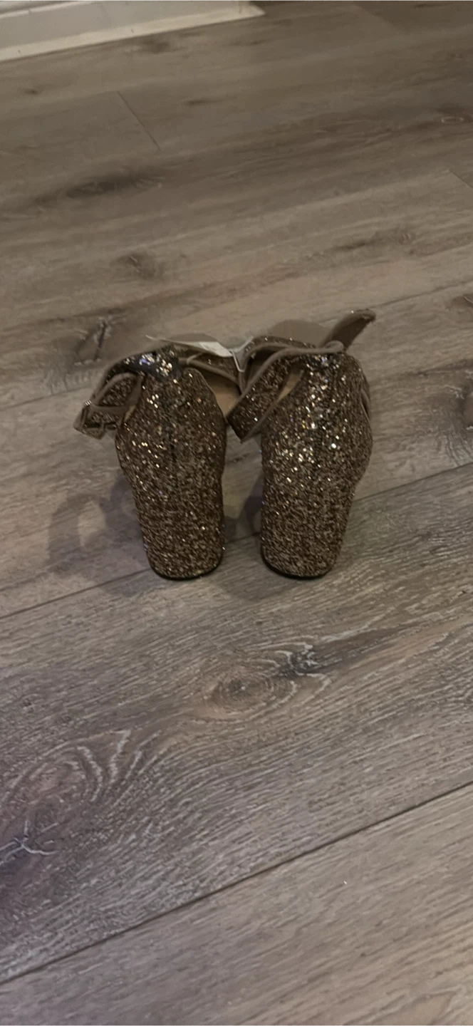 Old Navy Gold Glitter Block Heels - photo 3
