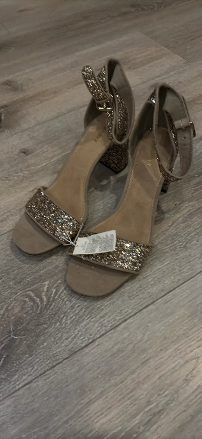 Old Navy Gold Glitter Block Heels - photo 5