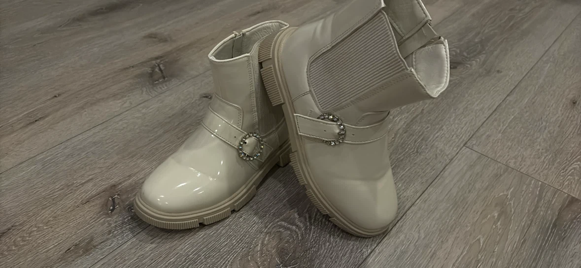 Cream Patent Ankle Boots - photo 2