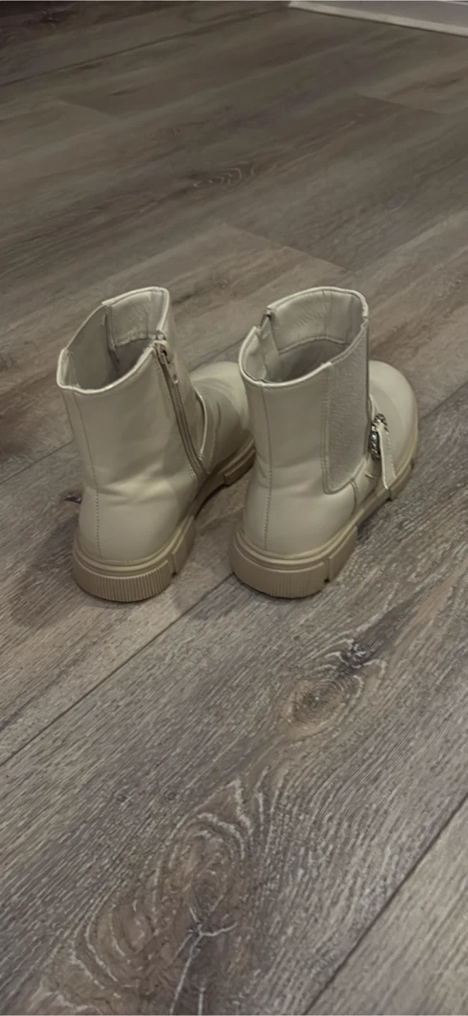 Cream Patent Ankle Boots - photo 3