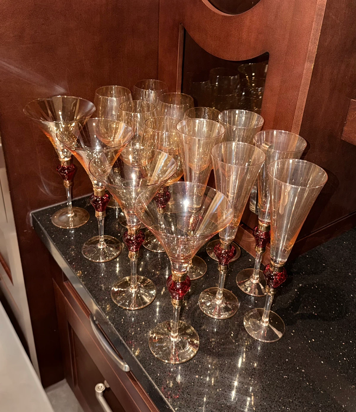 Vintage Style Glasswares (Martini, Champagne, Wine) - photo 3