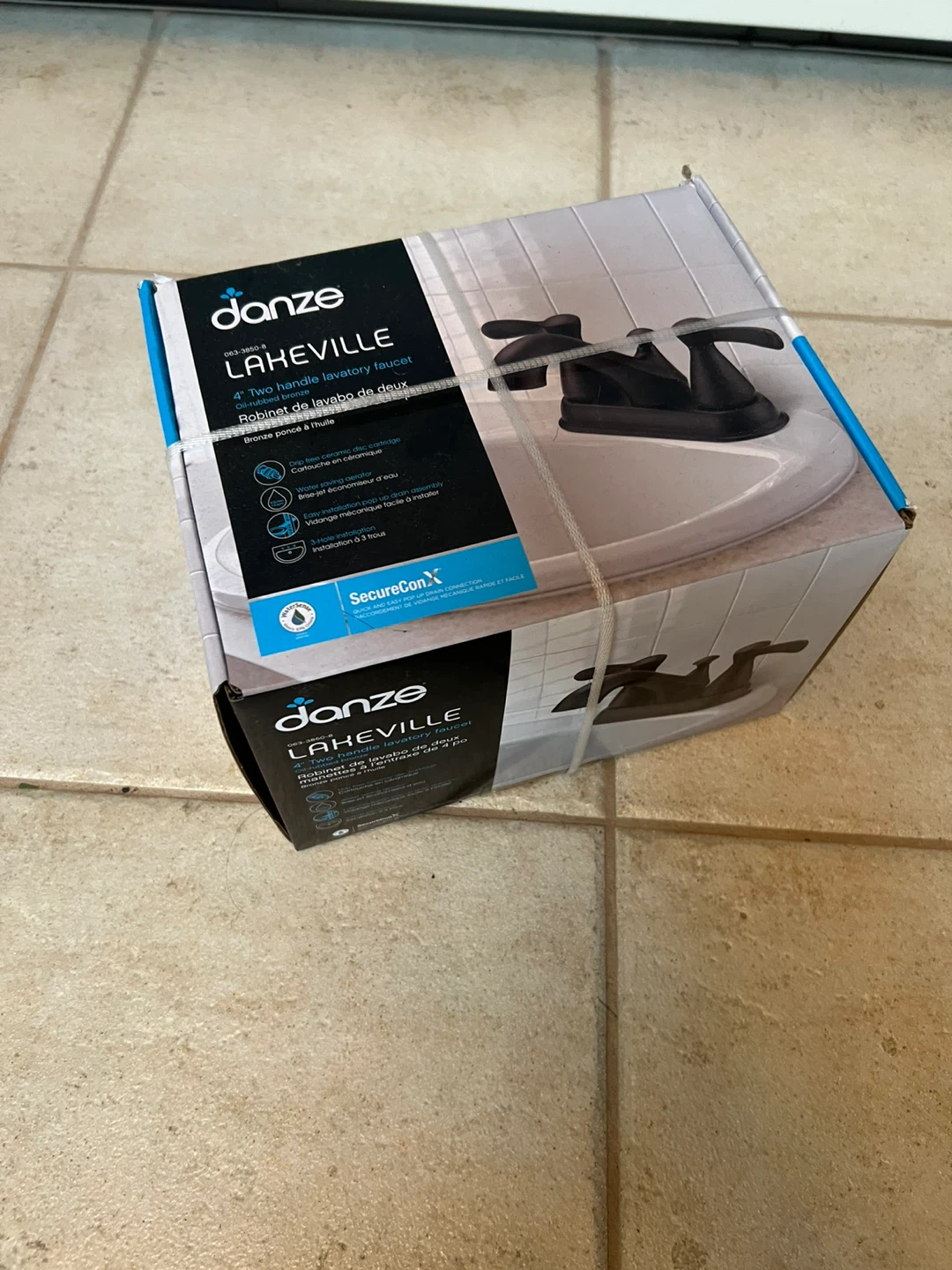 “ New “Danze Lakeville 4-inch Two Handle Lavatory Faucet - photo 2