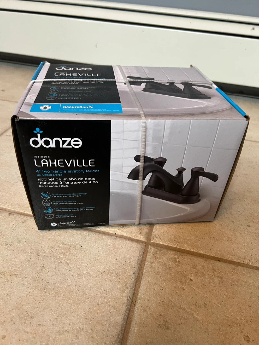 “ New “Danze Lakeville 4-inch Two Handle Lavatory Faucet - photo 3