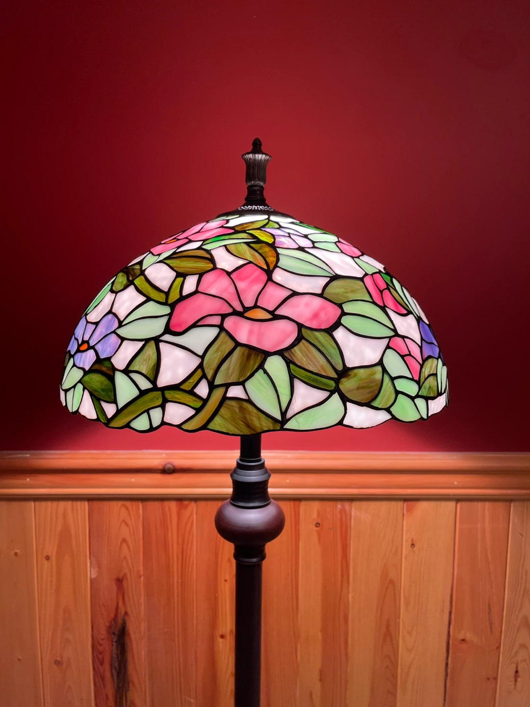 A gorgeous Tiffany Style stained glass floor lamp - photo 2