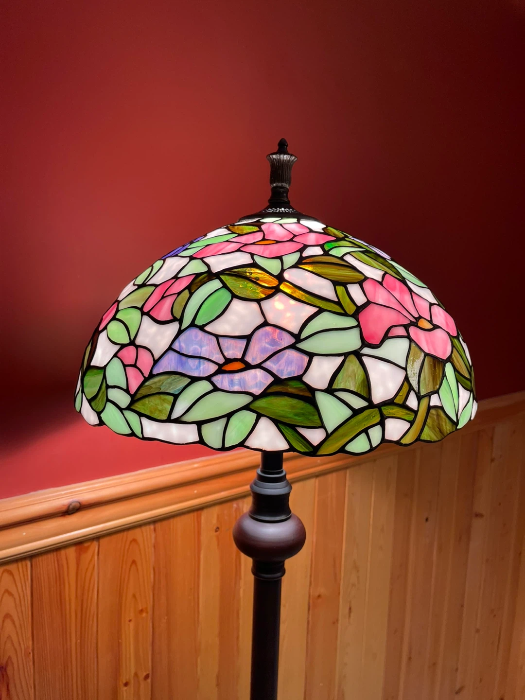A gorgeous Tiffany Style stained glass floor lamp - photo 3