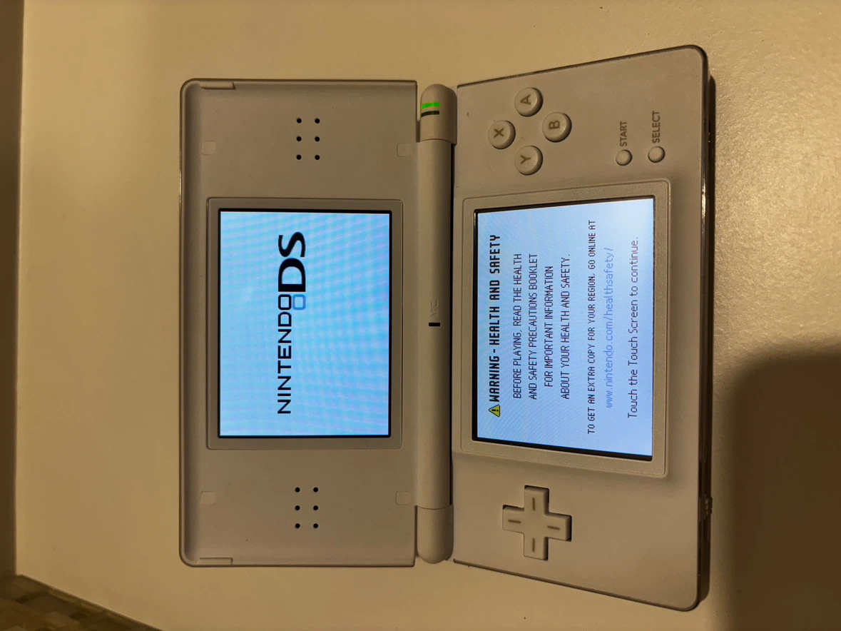 Nintendo DS Lite Console with Games and Case - photo 2
