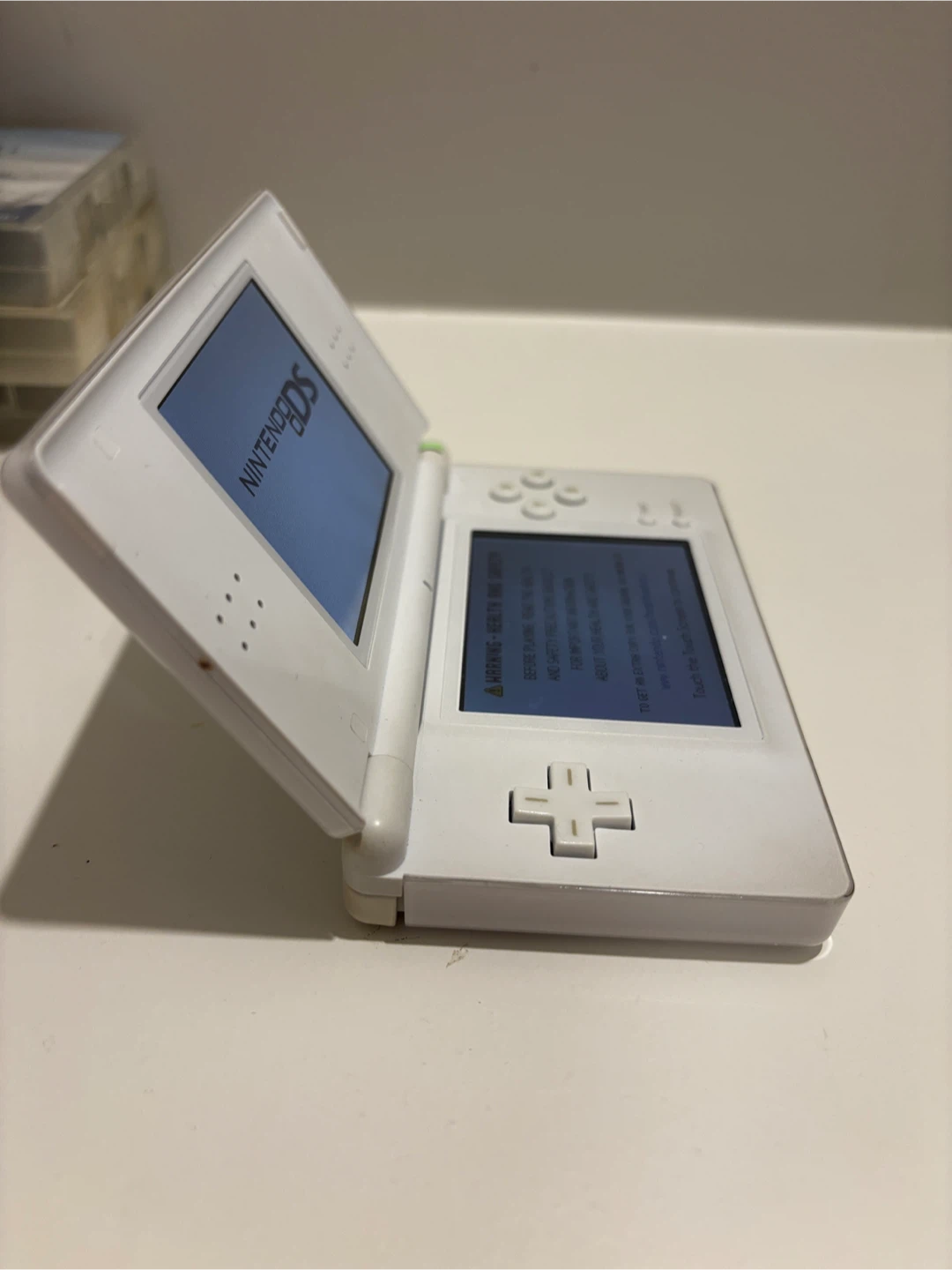 Nintendo DS Lite Console with Games and Case - photo 3