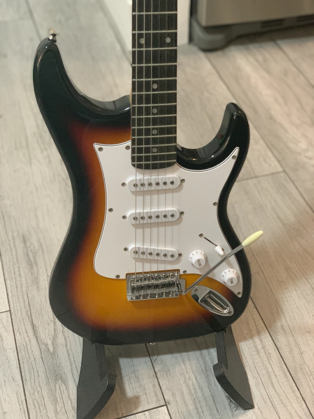 Washburn Sonamaster Guitar - photo 3