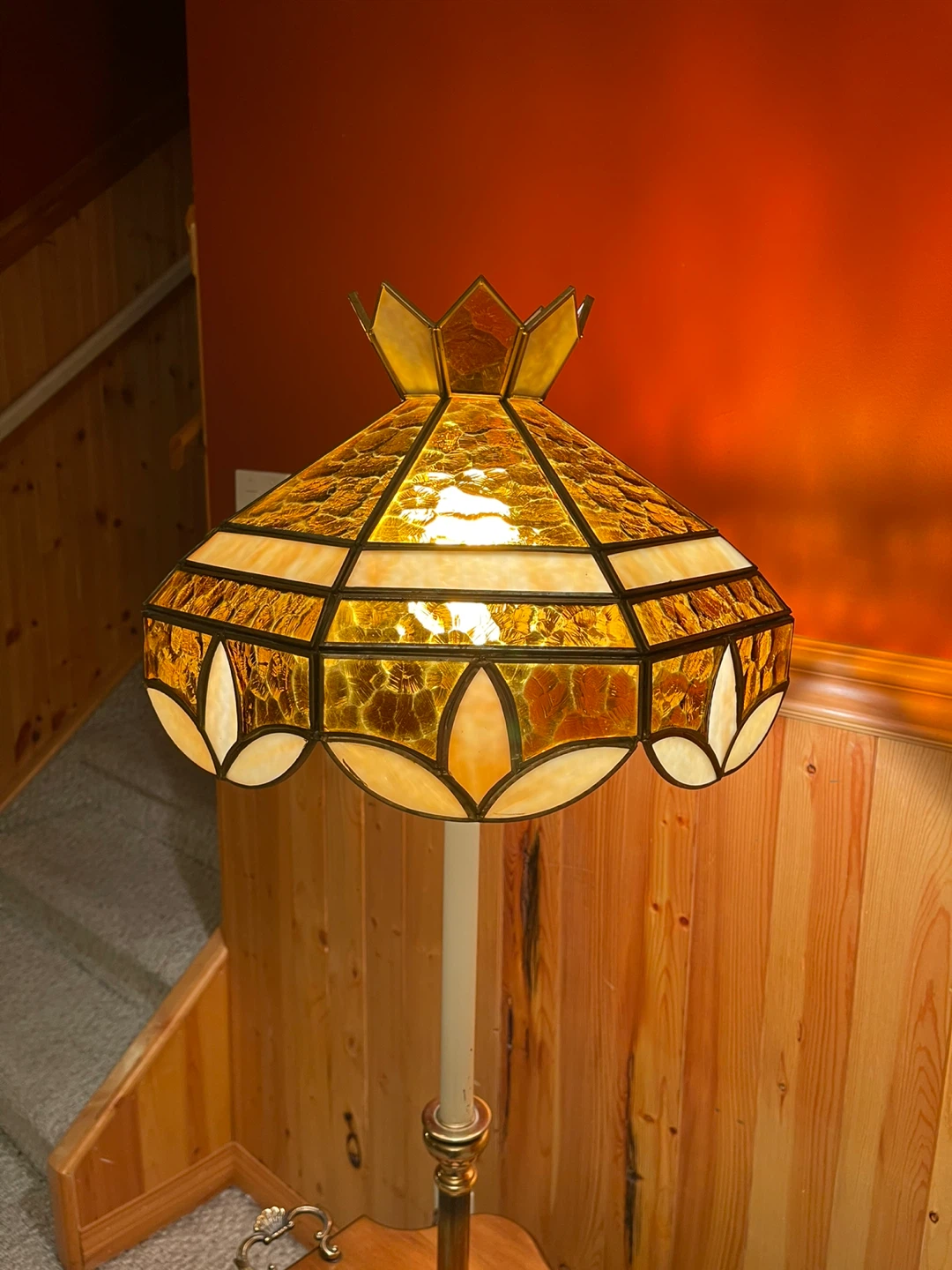 A gorgeous vintage Tiffany Style stained glass floor lamp - photo 3