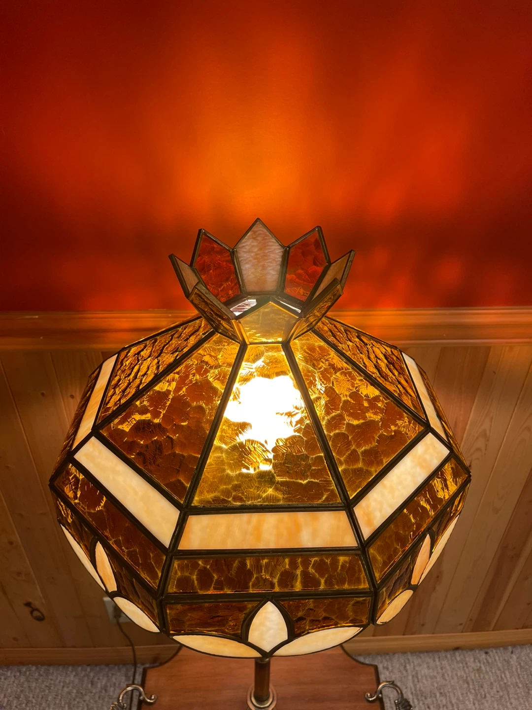 A gorgeous vintage Tiffany Style stained glass floor lamp - photo 5