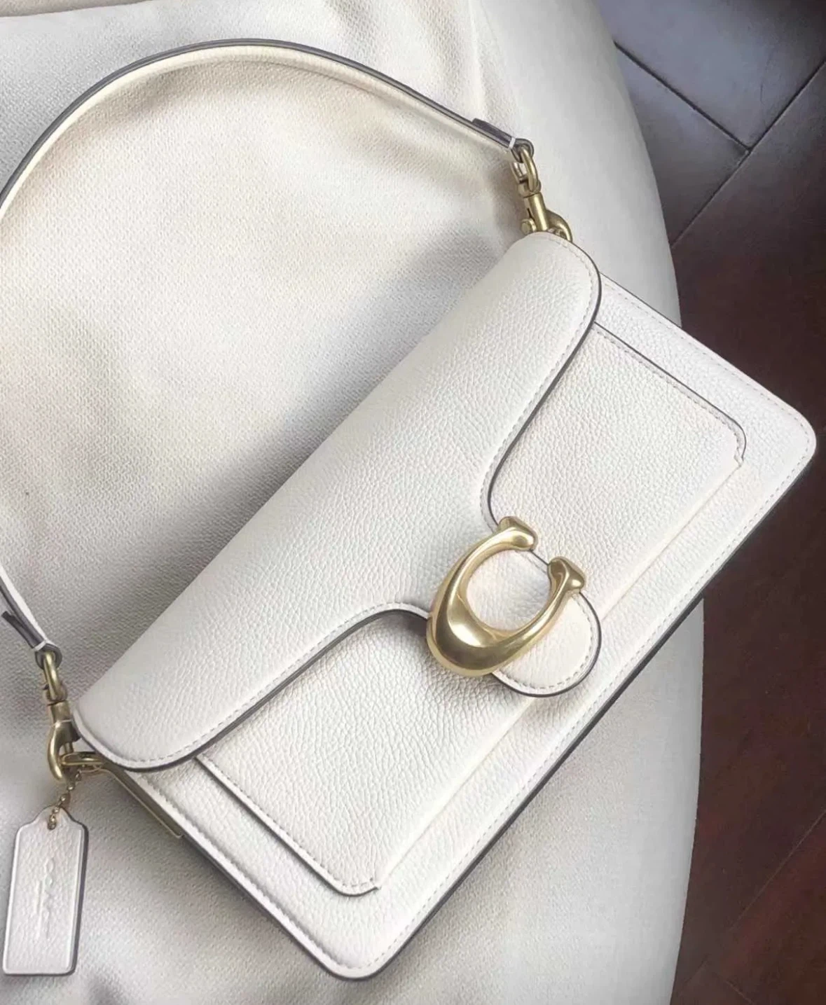 Coach White Leather Shoulder Bag