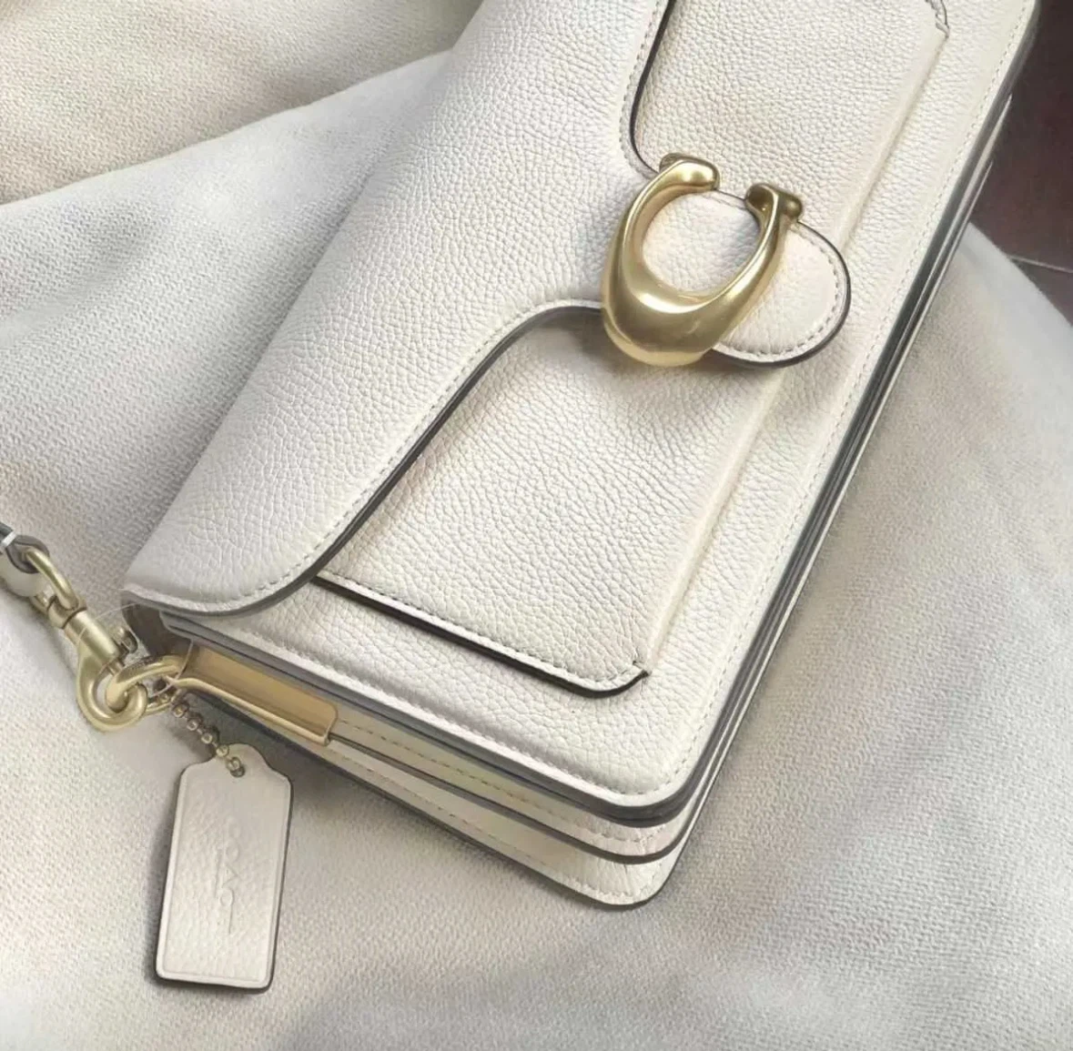 Coach White Leather Shoulder Bag - photo 2