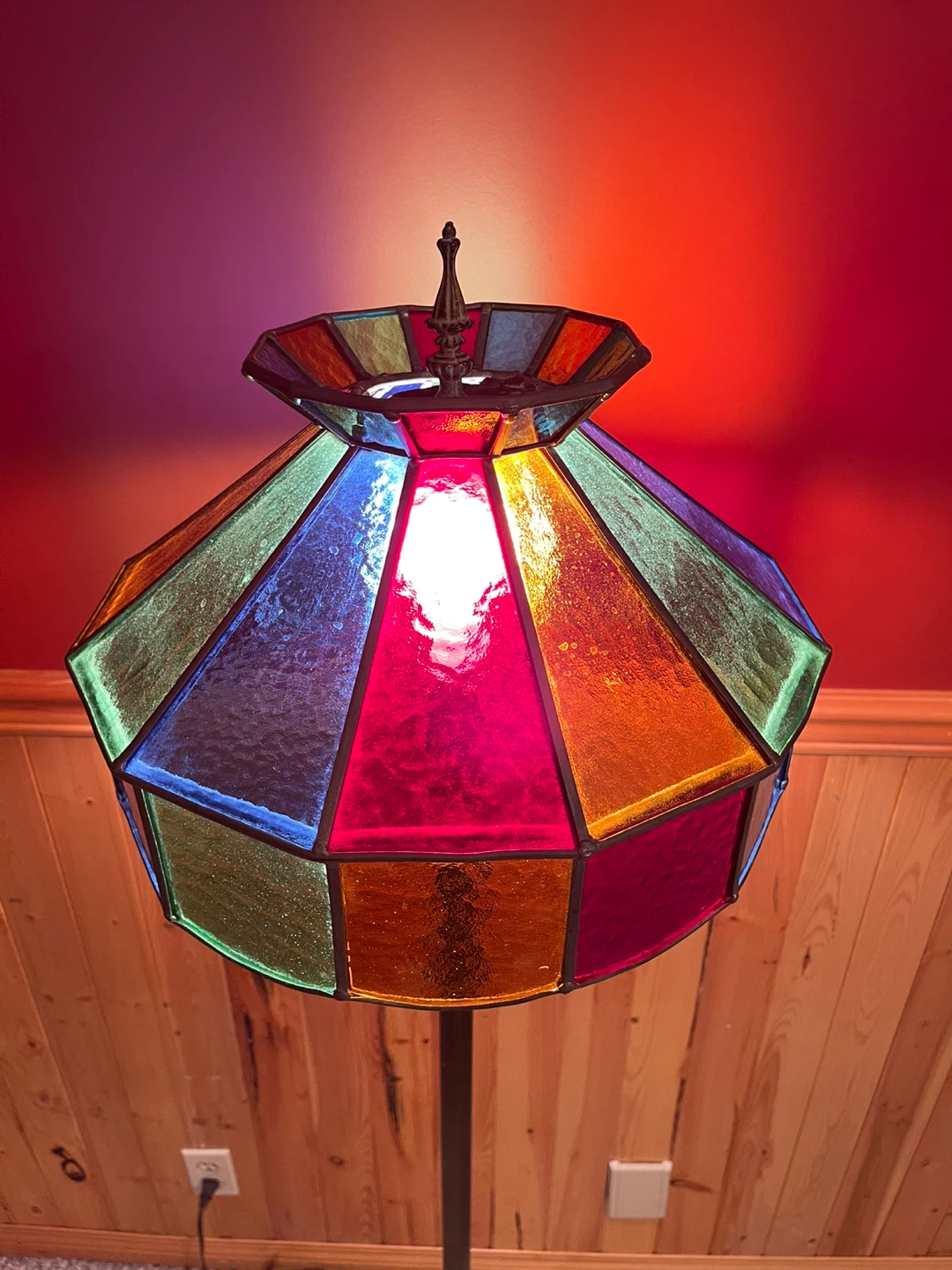 A beautiful vintage Tiffany Style stained glass floor lamp - photo 5