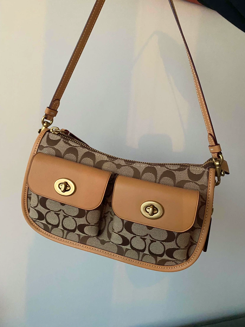 Coach Signature Turnlock Shoulder Bag