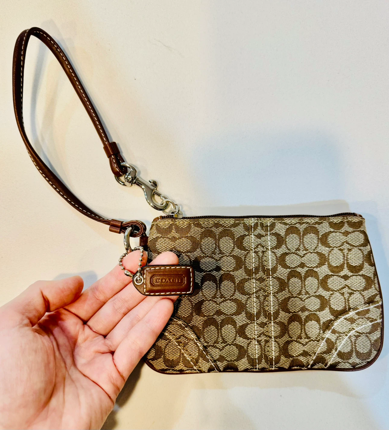 Coach Signature Canvas Wristlet_NWT - photo 4