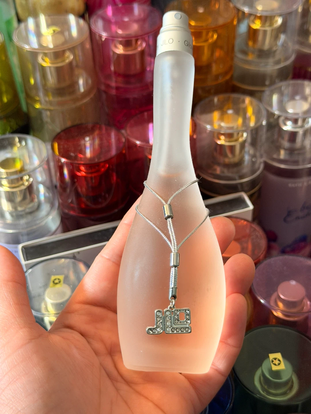 PERFUMES - photo 2