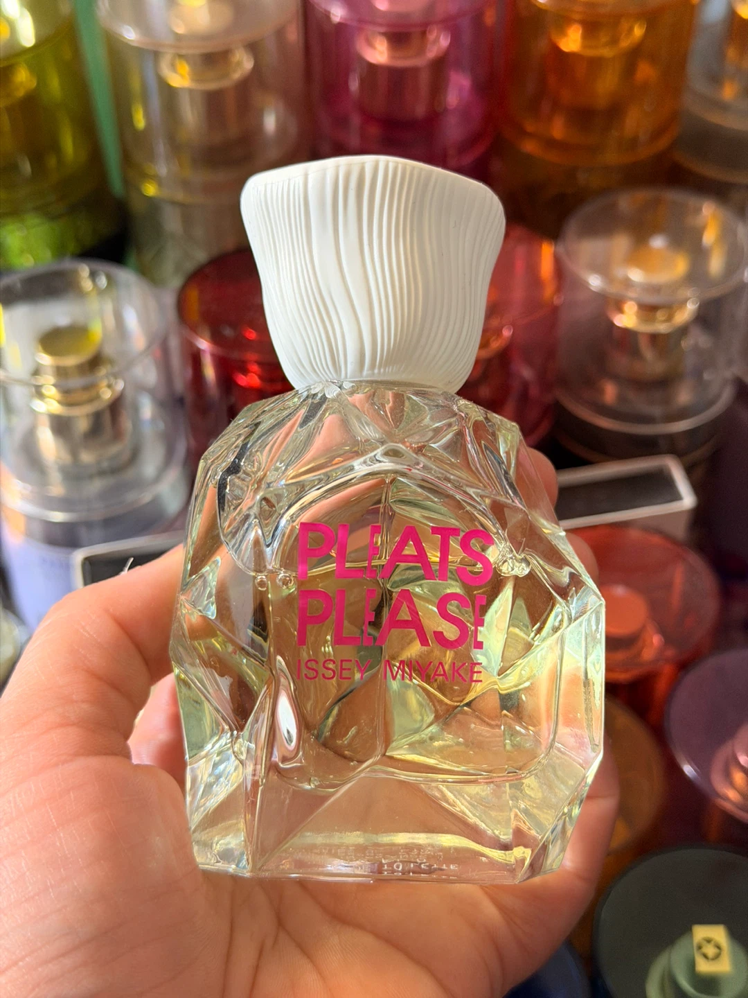PERFUMES - photo 3