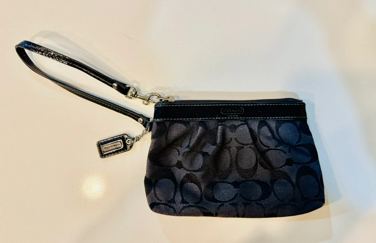 Coach Signature Wristlet_Black_With Leather Trim_NWOT