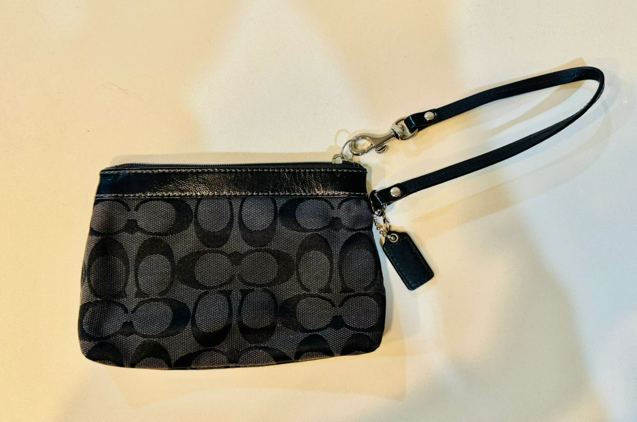 Coach Signature Wristlet_Black_With Leather Trim_NWOT - photo 2