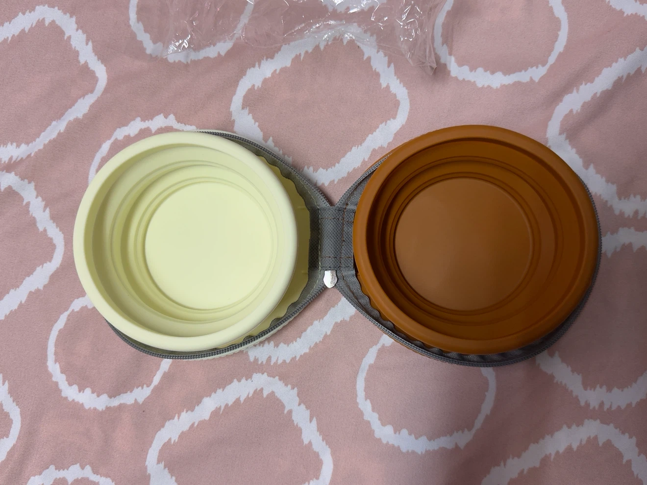 Brand New Collapsible Dog Bowl - photo 3
