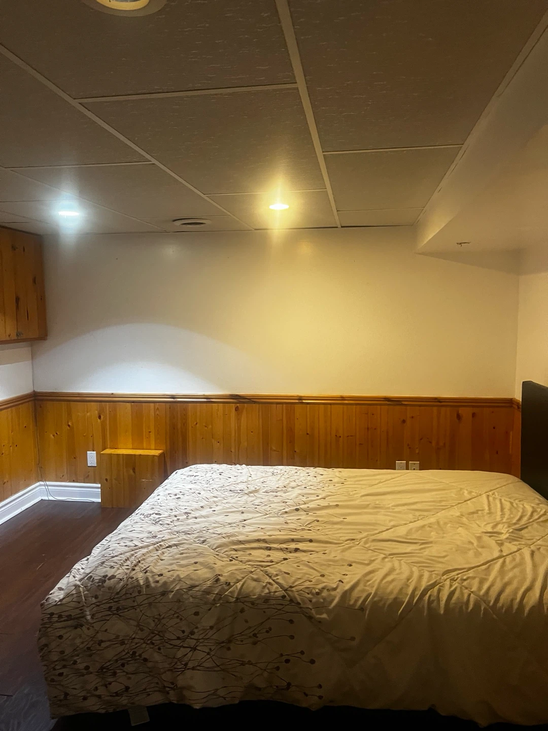 Furnished Basement Bedroom for Rent — $850 — Scarborough - photo 3