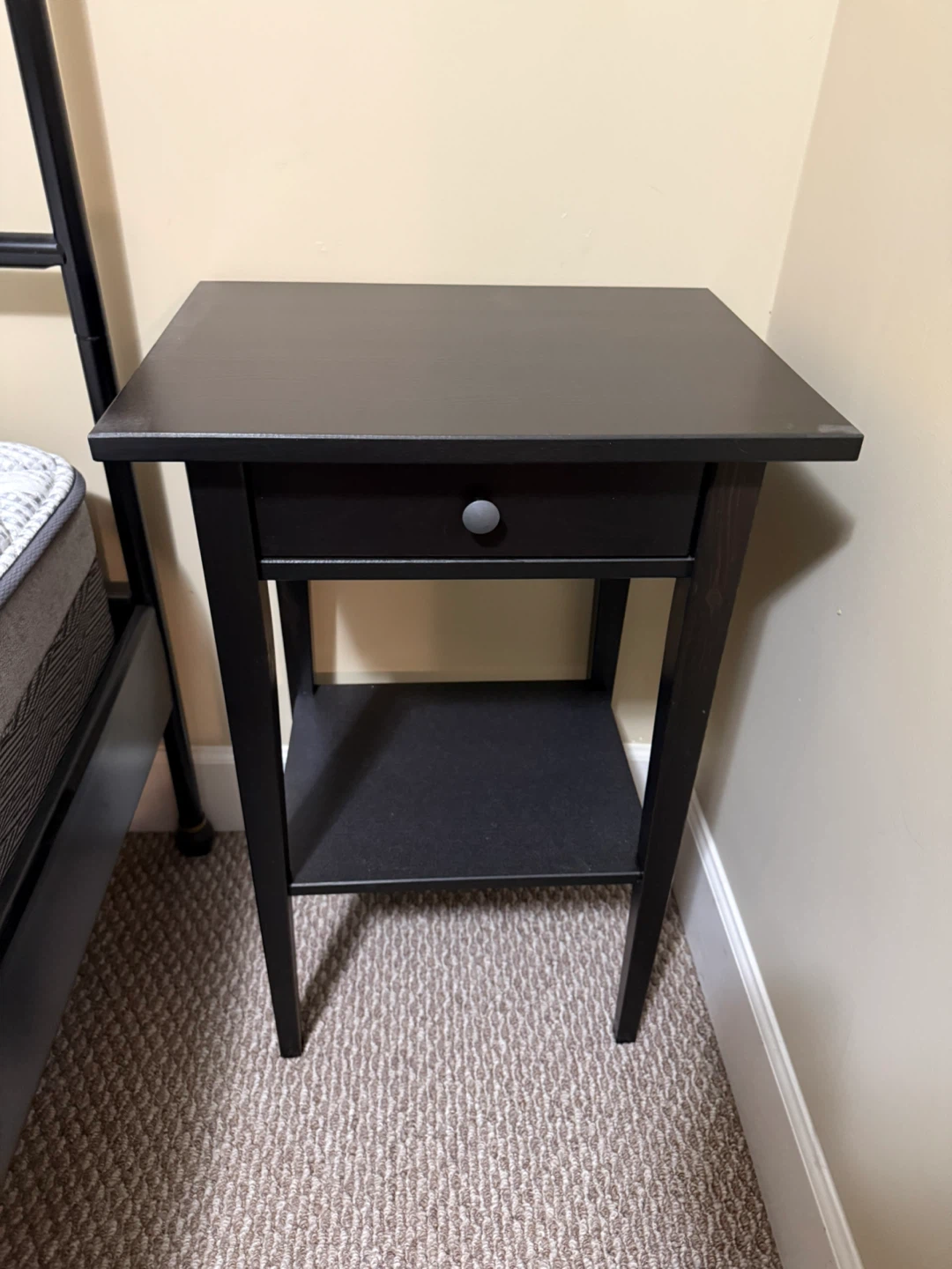 MOVING SALE – Queen Bedroom Furniture Set – $500 OBO - photo 3