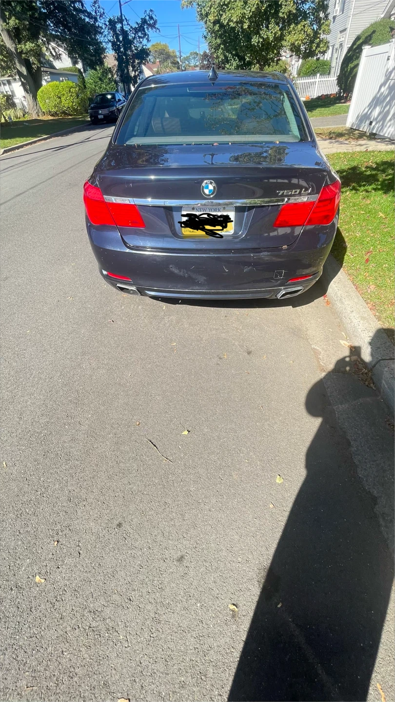 BMW 750lLI XDRIVE - photo 2