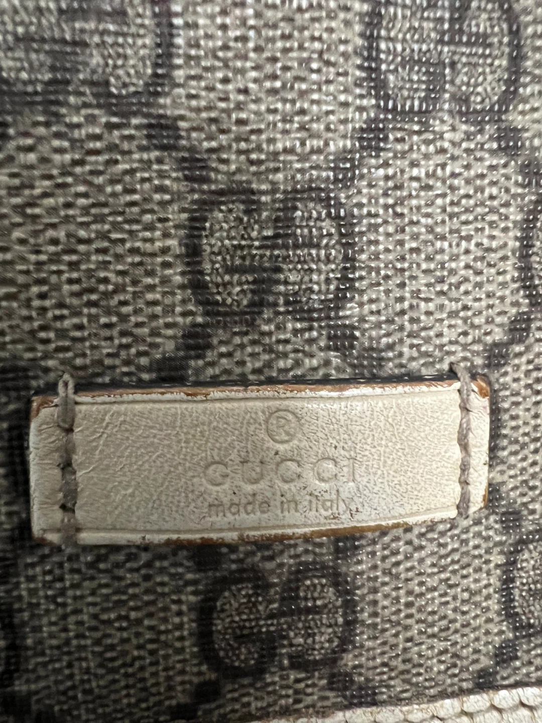 Gucci GG Supreme Canvas Messenger Bag - photo 4