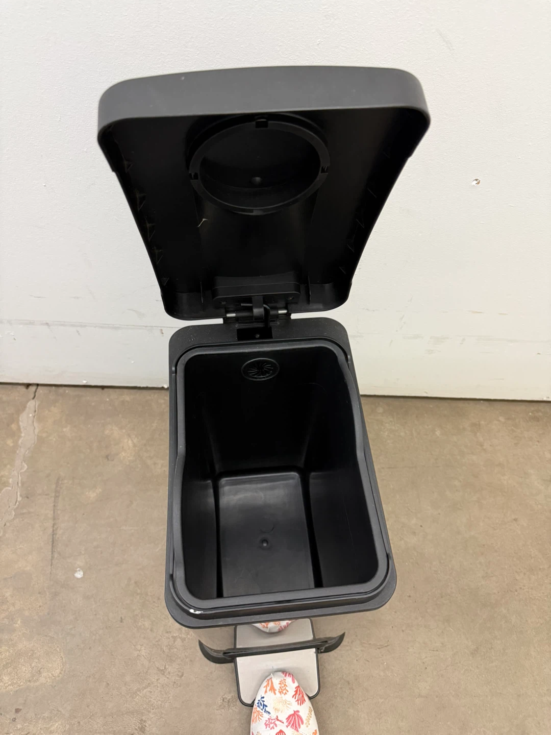 EKO Stainless Steel Step Trash Can – $35 - photo 2
