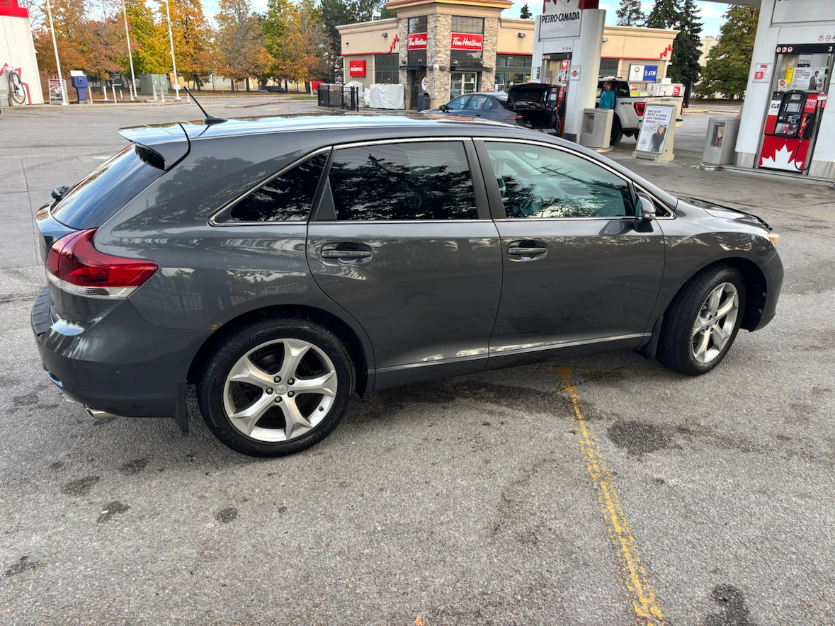 2013 Toyota Venza AWD + Remote Str + Winter Tires - photo 5