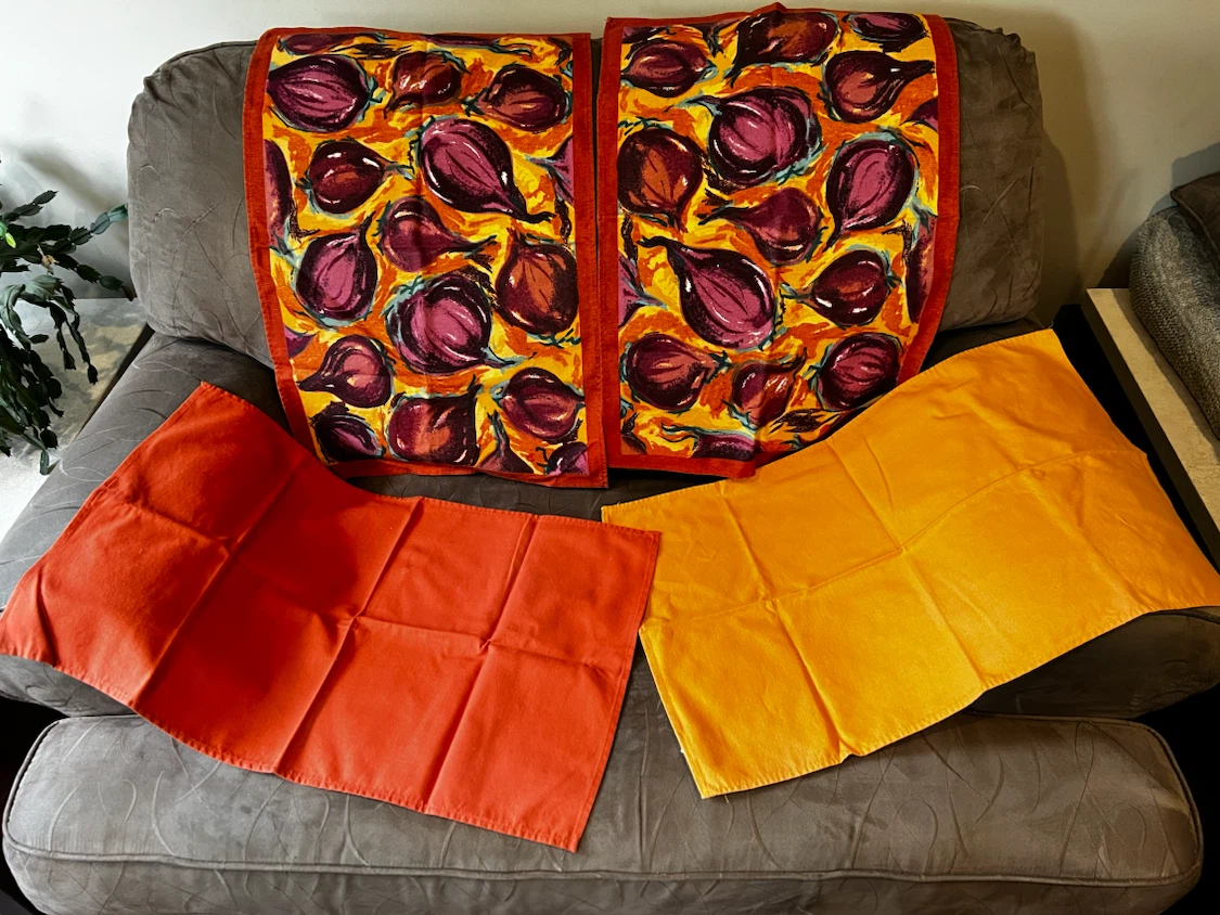 Set of 4 IKEA kitchen towels