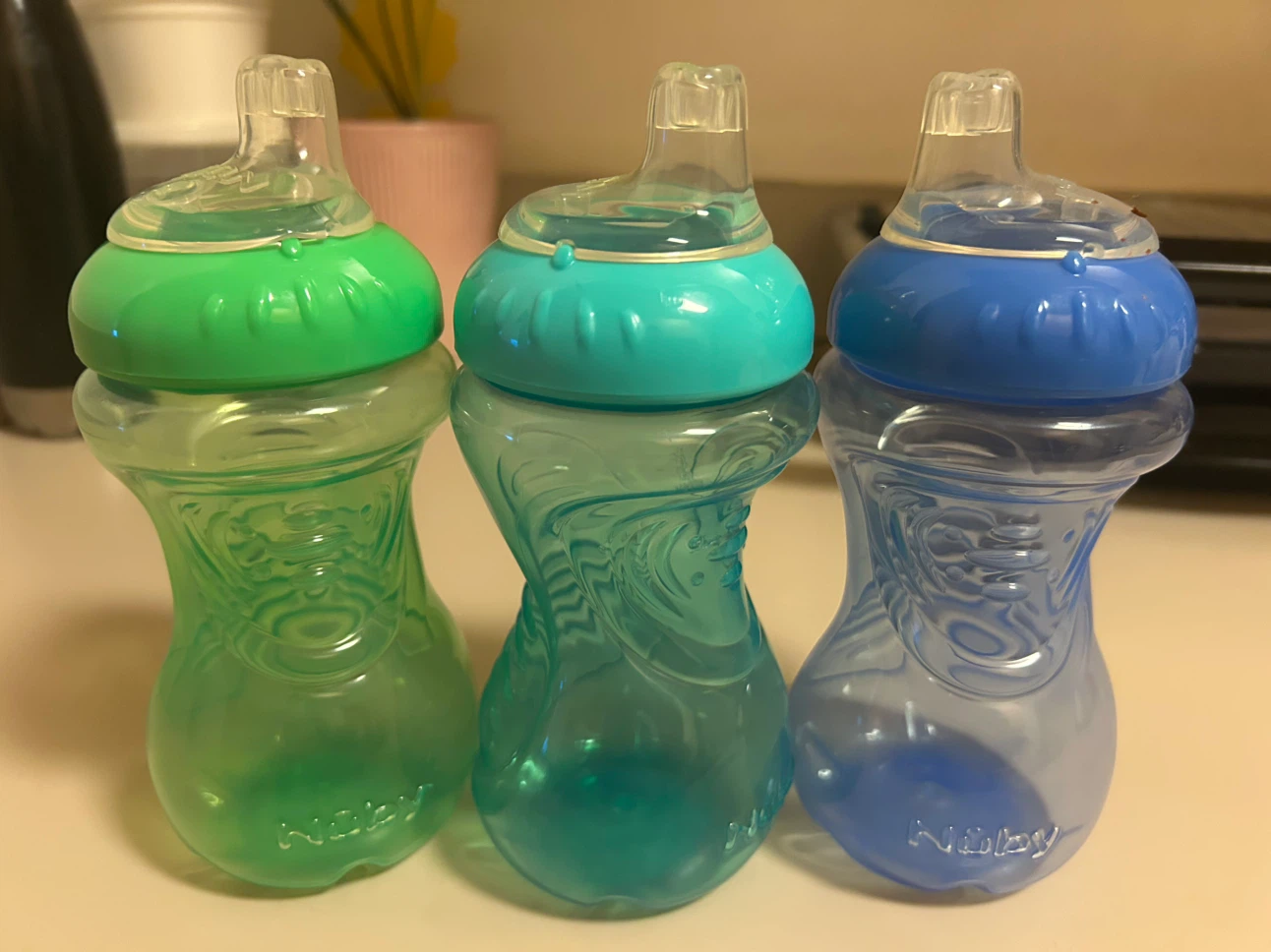 Nuby Sippy Cups, Set of 3 (no-spill) - photo 2