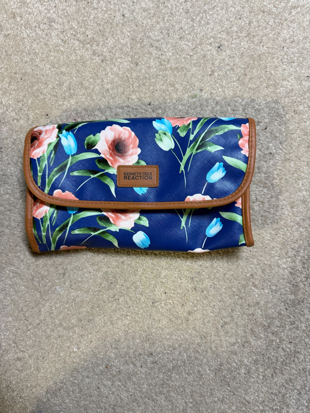 Kenneth Cole Reaction Floral Travel Toiletry Bag