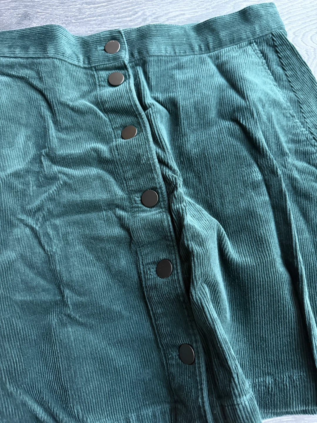 Uniqlo Dark Green Corduroy Skirt - photo 3
