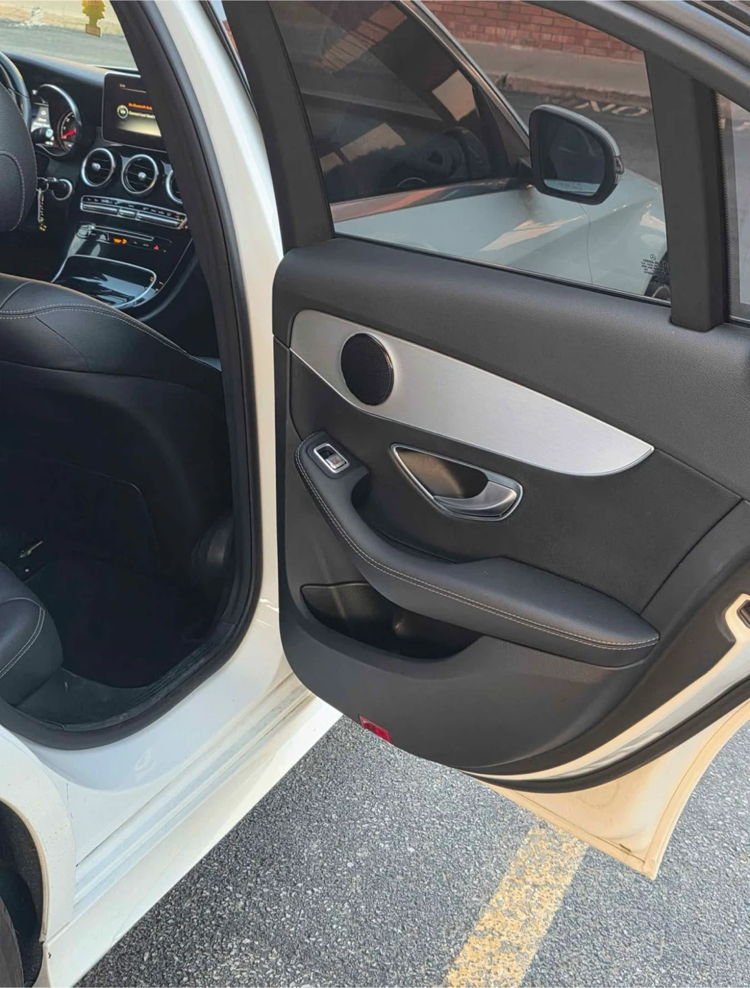 2017 Mercedes-Benz C300 4MATIC - photo 4