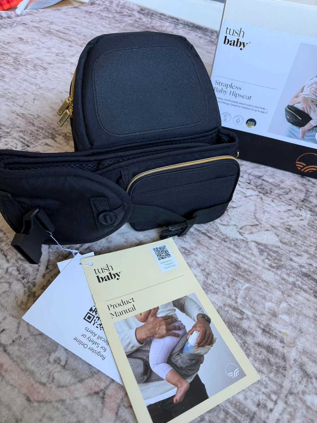 Tushbaby Strapless Baby Hipseat - Black & Gold - photo 3