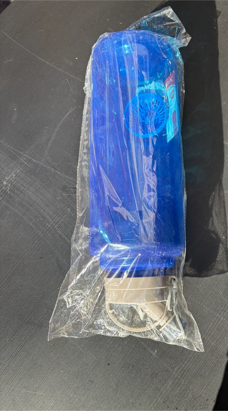 New Blue Plastic Water Bottle - photo 2