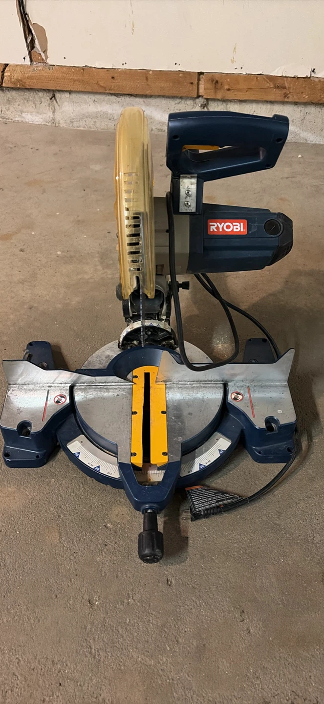 Ryobi 12-inch Compound Miter Saw